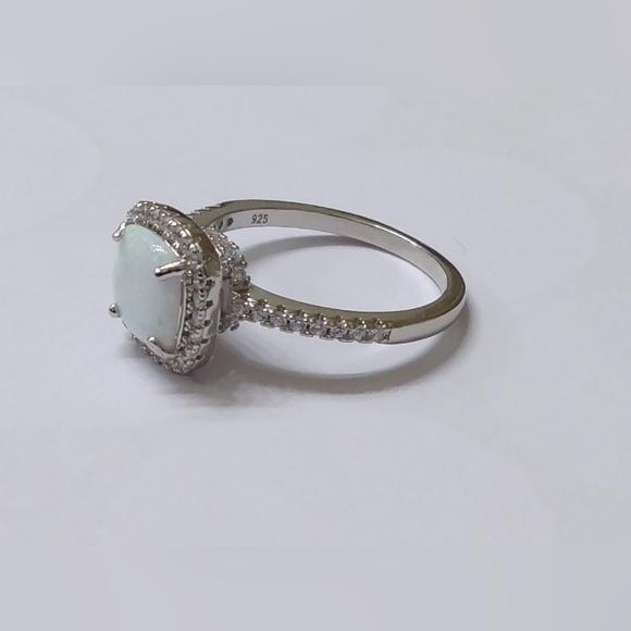 Vintage-inspired Solitaire Silver Gemstone White Opal Wedding Ring, Sz 10 - Picture 11 of 11